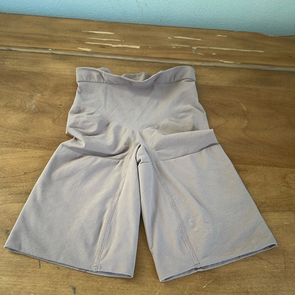 SPANX Women's Beige Shape Wear Size Medium